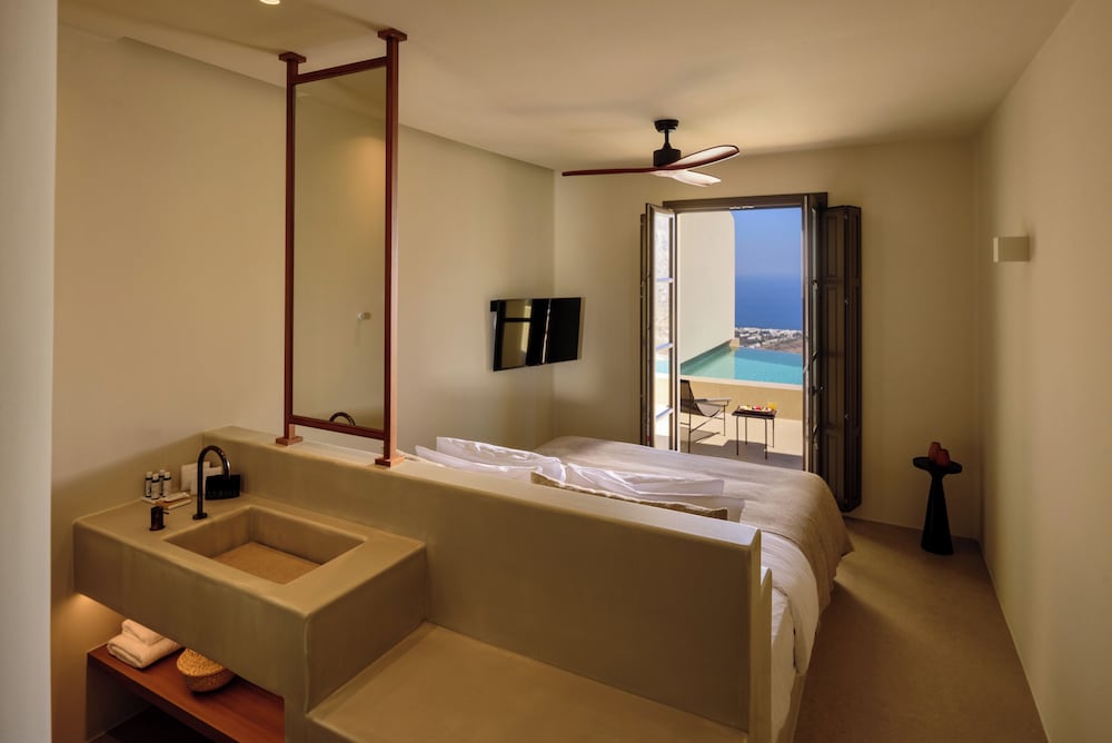 Elessa Hotel — Hotel rooms in Pyrgos Kallistis, South Aegean