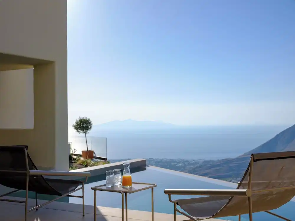 Elessa Hotel — Swimming pool in Pyrgos Kallistis, South Aegean