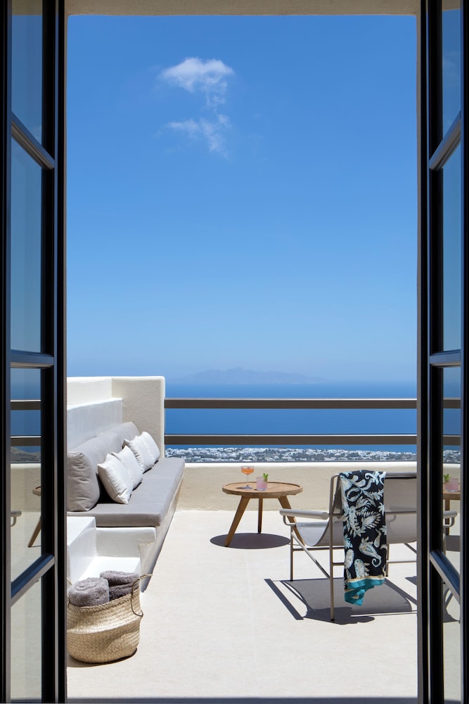 Elessa Hotel — Hotel rooms in Pyrgos Kallistis, South Aegean