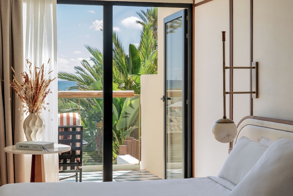 BLESS Ibiza The Site - Preferred Hotels & Resorts, Legend Collection — Hotel rooms in Playa d'en Bossa, Balearic Islands