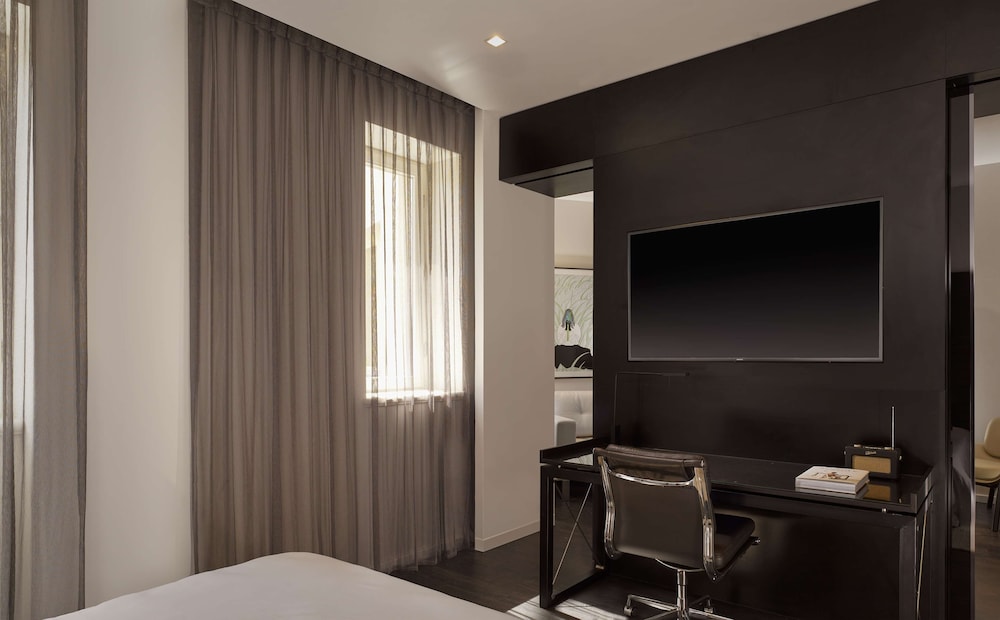 art’otel Zagreb — Hotel rooms in Zagreb, Zagreb (city)