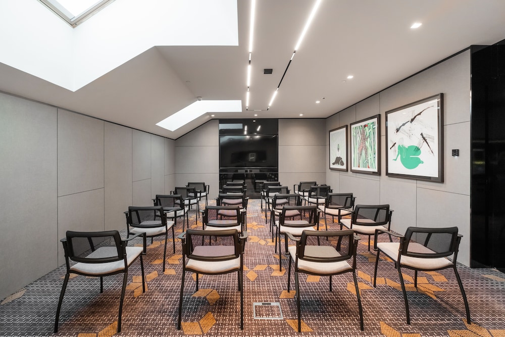 art’otel Zagreb — Hotel building in Zagreb, Zagreb (city)