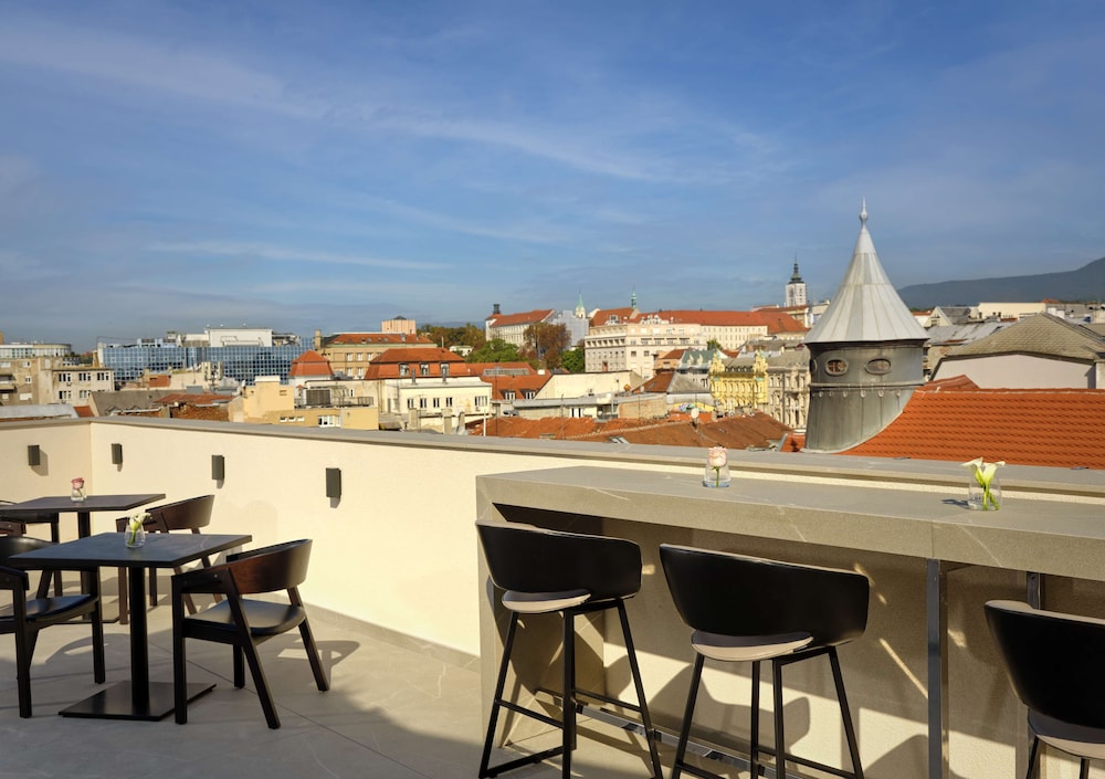 art’otel Zagreb — Restaurant & bars in Zagreb, Zagreb (city)