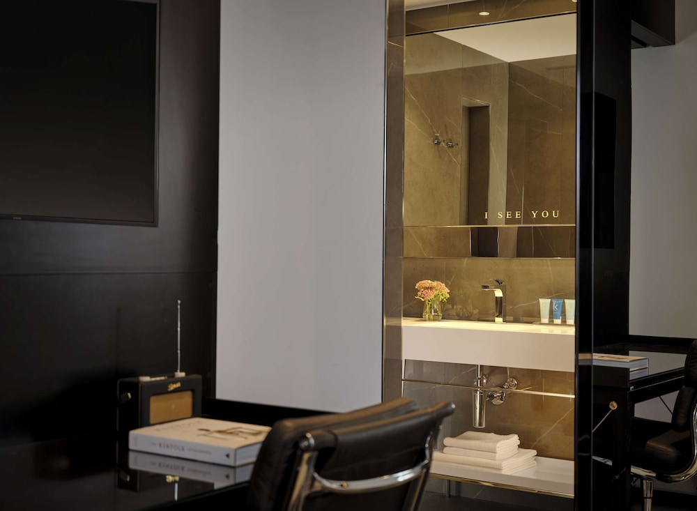 art’otel Zagreb — Hotel rooms in Zagreb, Zagreb (city)