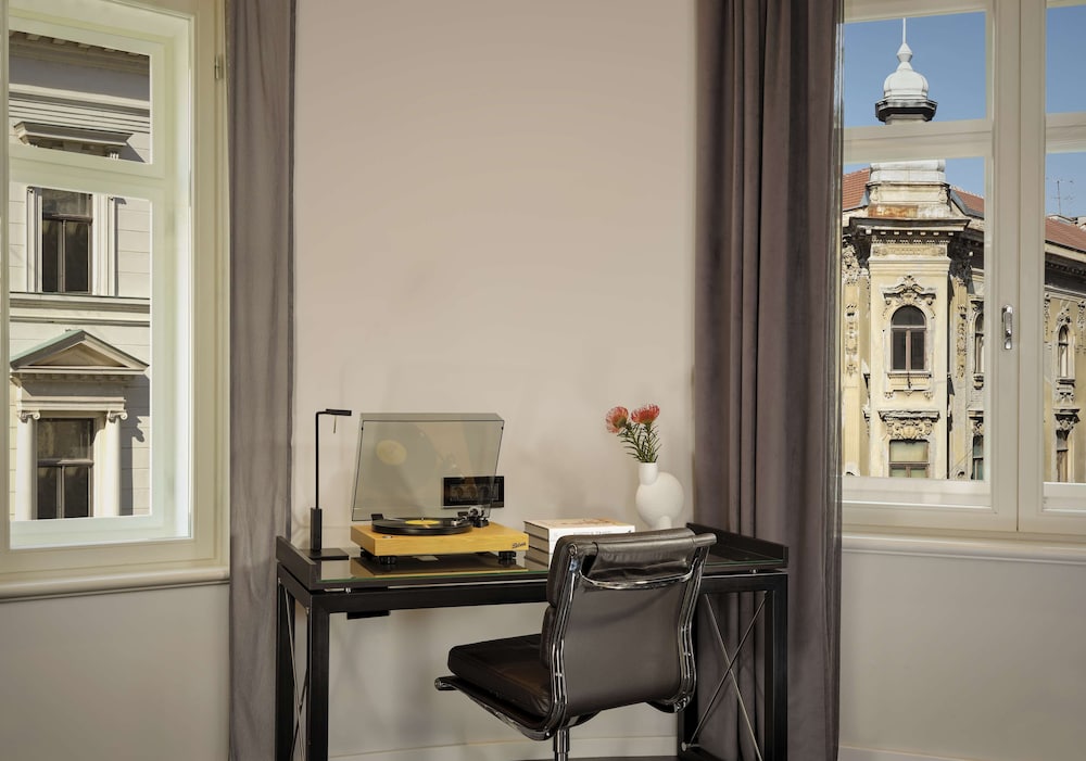 art’otel Zagreb — Hotel rooms in Zagreb, Zagreb (city)