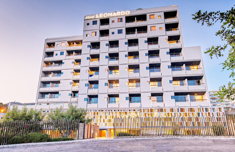 Leonardo Boutique Mallorca Port Portals - Adults Only — Hotel building in Portals Nous, Balearic Islands