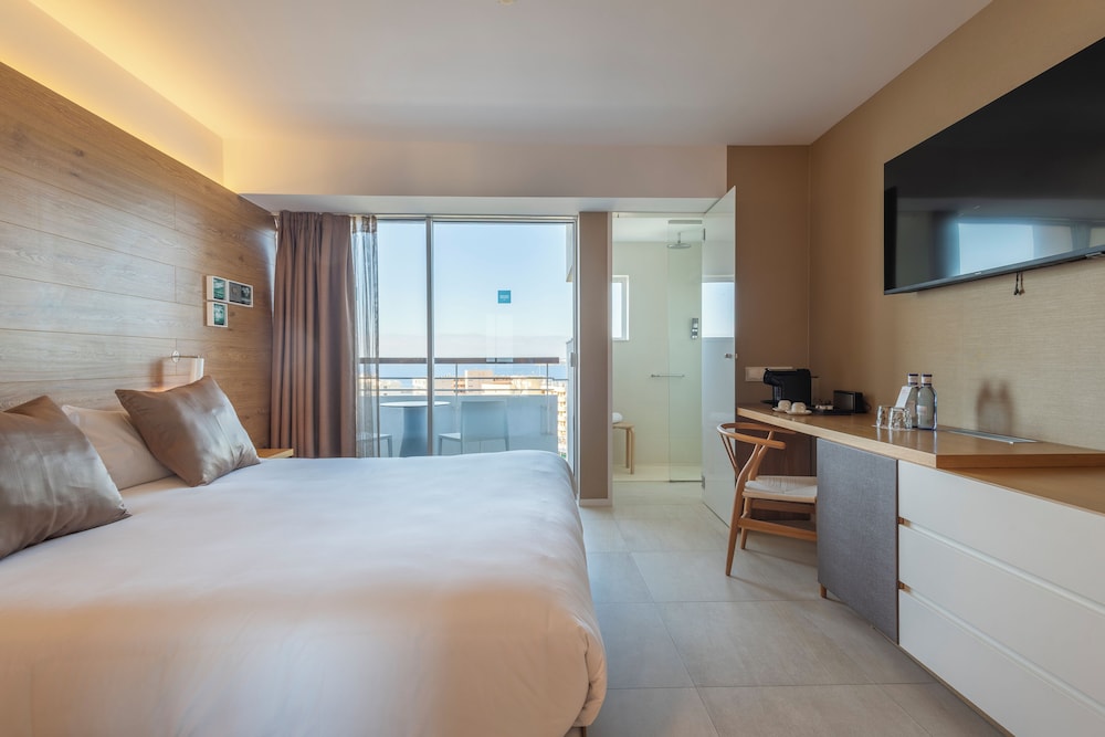 Leonardo Boutique Mallorca Port Portals - Adults Only — Hotel rooms in Portals Nous, Balearic Islands