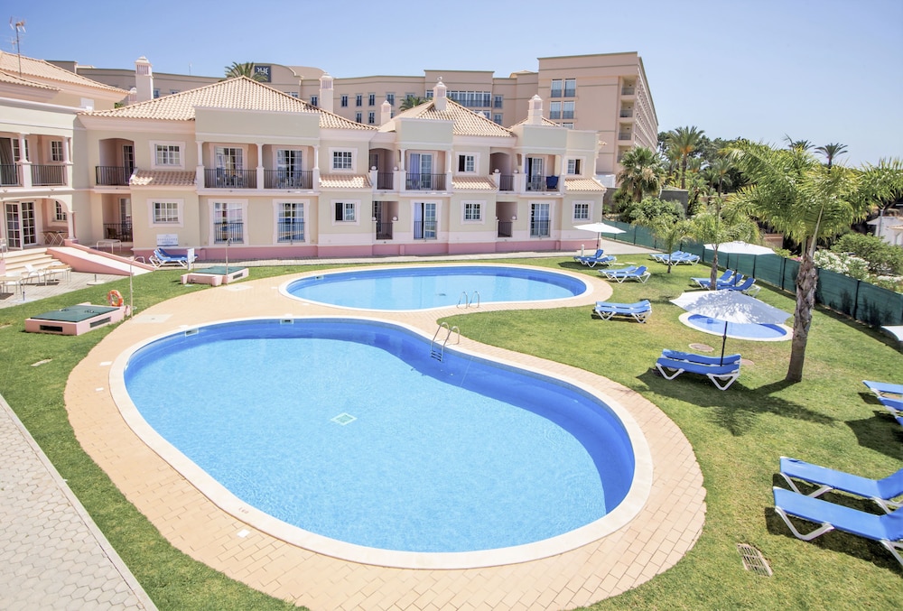 Aqua Mar Albufeira — Swimming pool in Albufeira, Faro