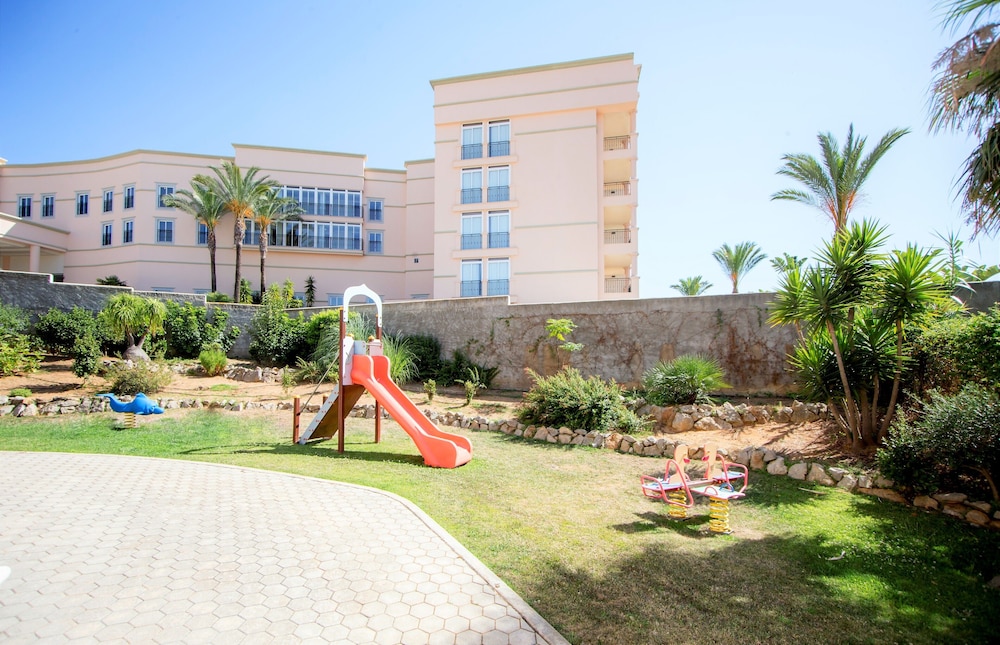 Aqua Mar Albufeira — Hotel building in Albufeira, Faro