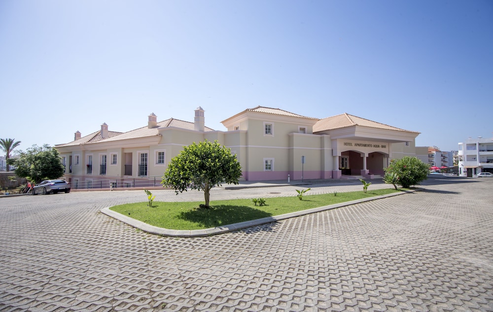 Aqua Mar Albufeira — Hotel building in Albufeira, Faro
