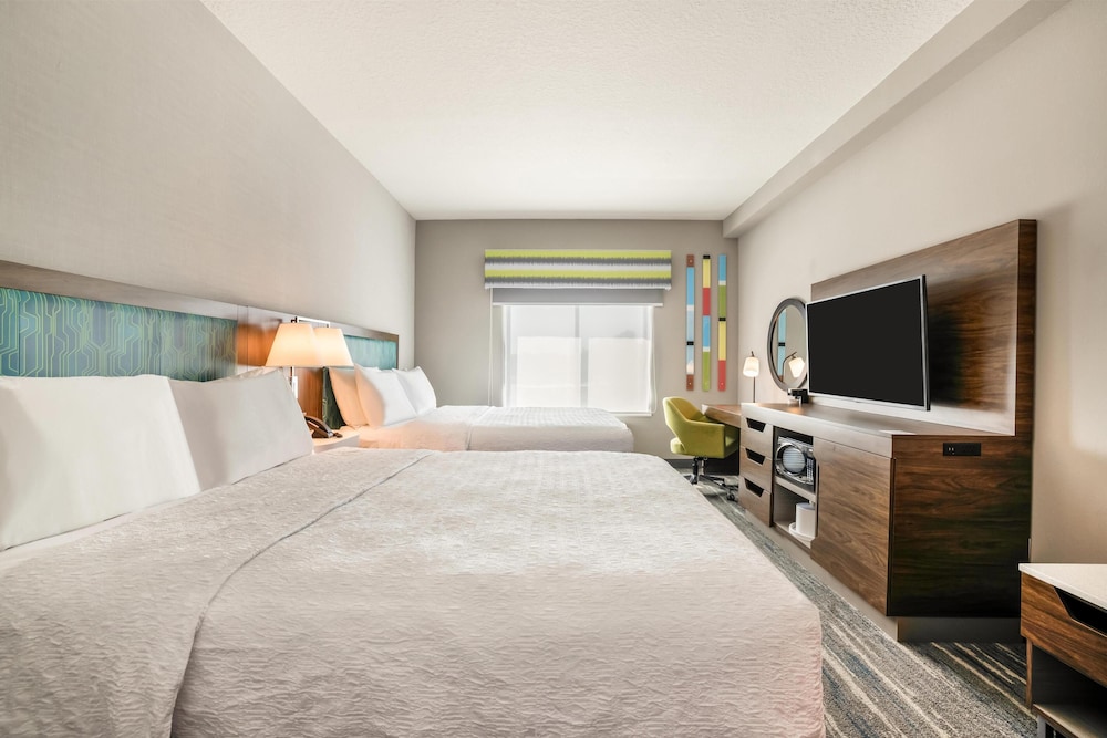 Hampton Inn Fort Myers Downtown — Hotel rooms in Fort Myers, Florida