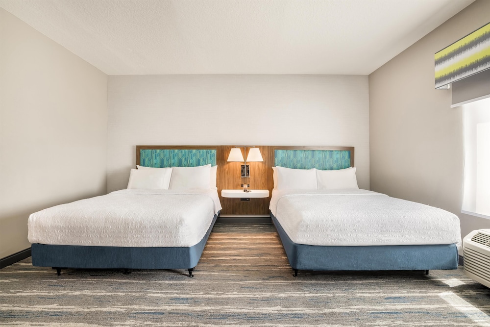 Hampton Inn Fort Myers Downtown — Hotel rooms in Fort Myers, Florida