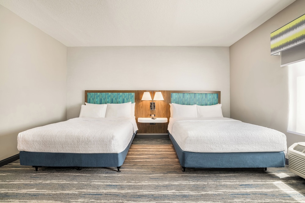 Hampton Inn Fort Myers Downtown — Hotel rooms in Fort Myers, Florida