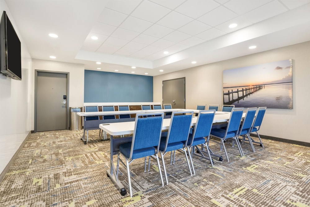 Hampton Inn Fort Myers Downtown — Hotel building in Fort Myers, Florida
