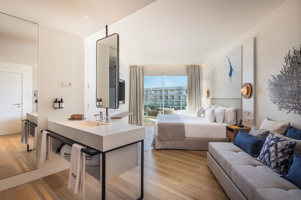Barcelo Playa Blanca — Hotel rooms in Playa Blanca, Canary Islands