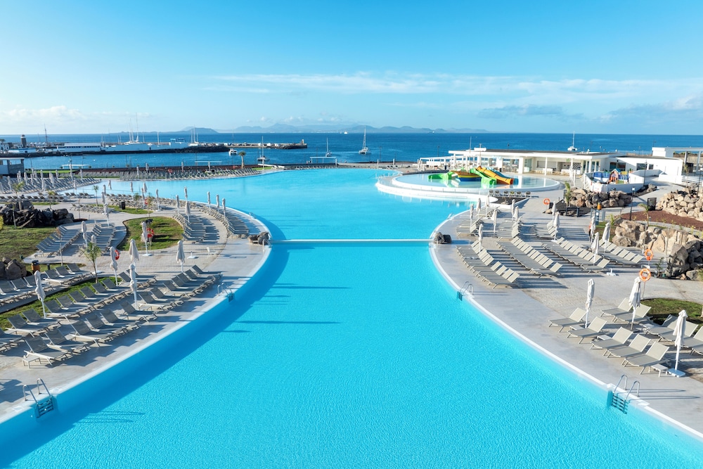Barcelo Playa Blanca — Swimming pool in Playa Blanca, Canary Islands