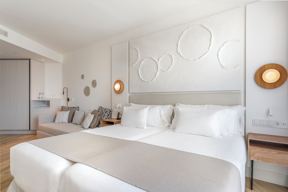 Barcelo Playa Blanca — Hotel rooms in Playa Blanca, Canary Islands