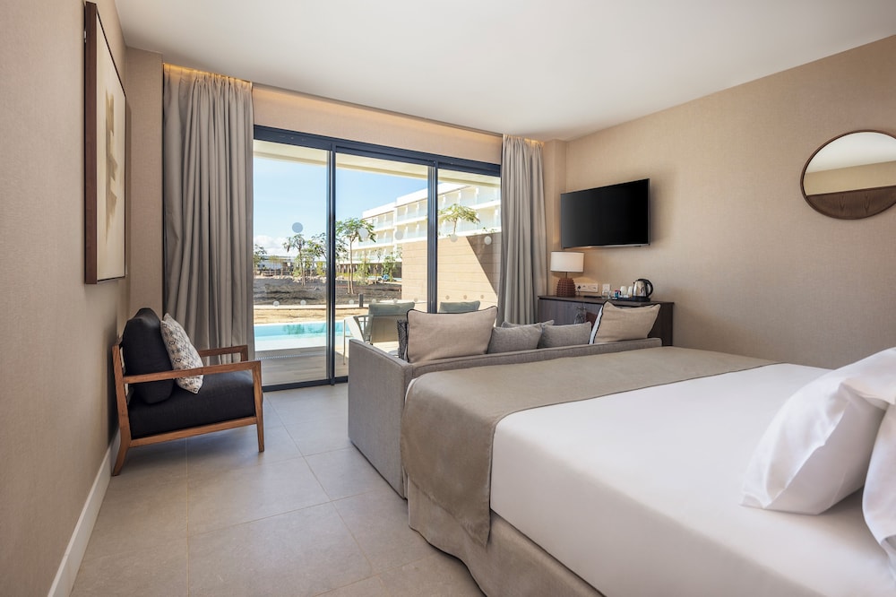 Barcelo Playa Blanca — Hotel rooms in Playa Blanca, Canary Islands