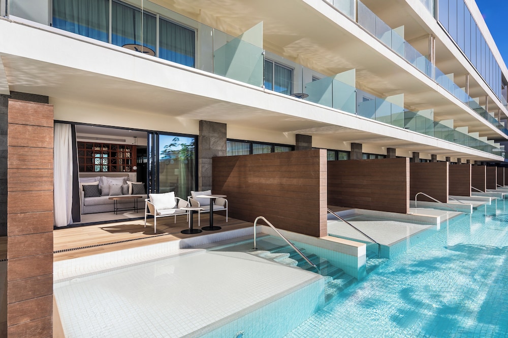 Barcelo Playa Blanca — Swimming pool in Playa Blanca, Canary Islands