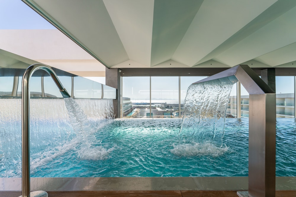 Barcelo Playa Blanca — Swimming pool in Playa Blanca, Canary Islands