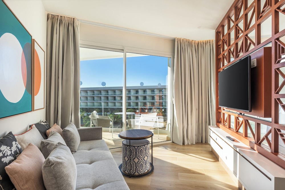 Barcelo Playa Blanca — Hotel rooms in Playa Blanca, Canary Islands