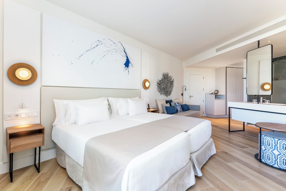 Barcelo Playa Blanca — Hotel rooms in Playa Blanca, Canary Islands