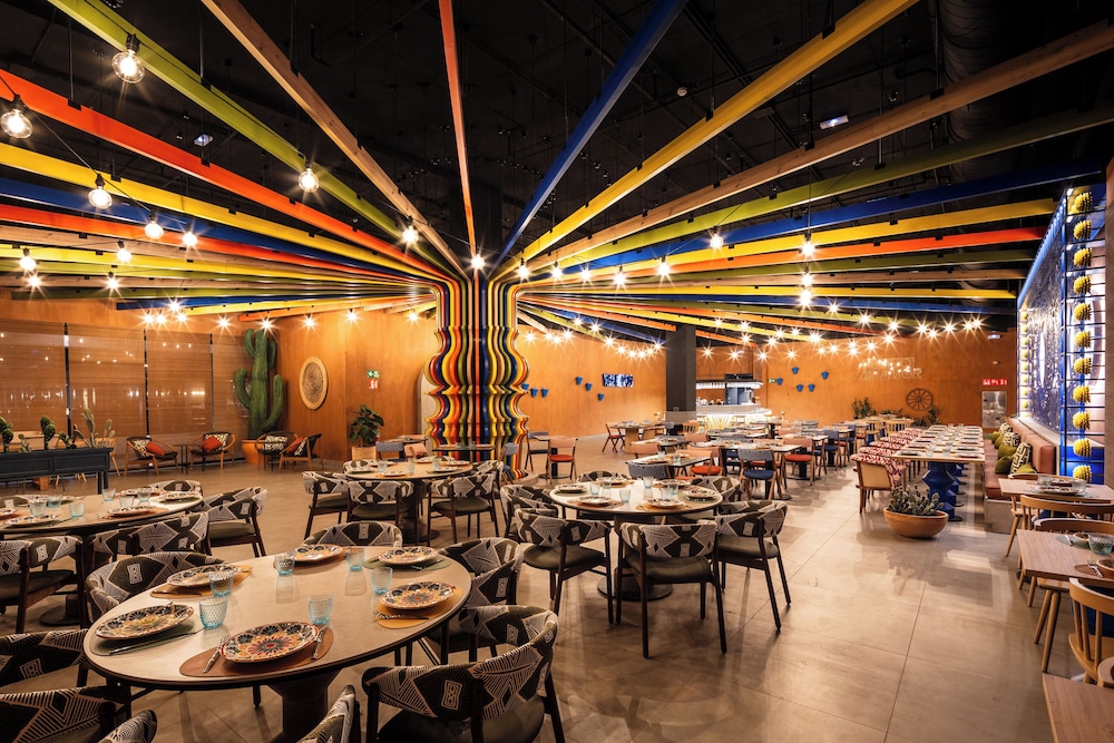 Barcelo Playa Blanca — Restaurant & bars in Playa Blanca, Canary Islands