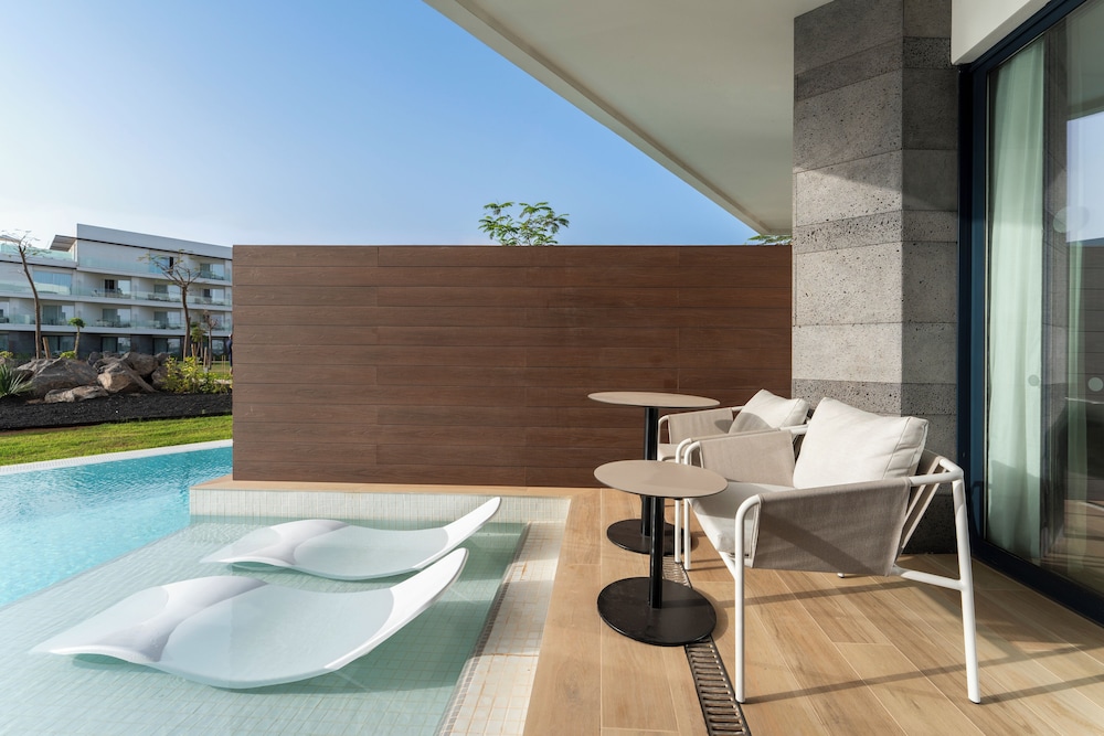 Barcelo Playa Blanca — Swimming pool in Playa Blanca, Canary Islands