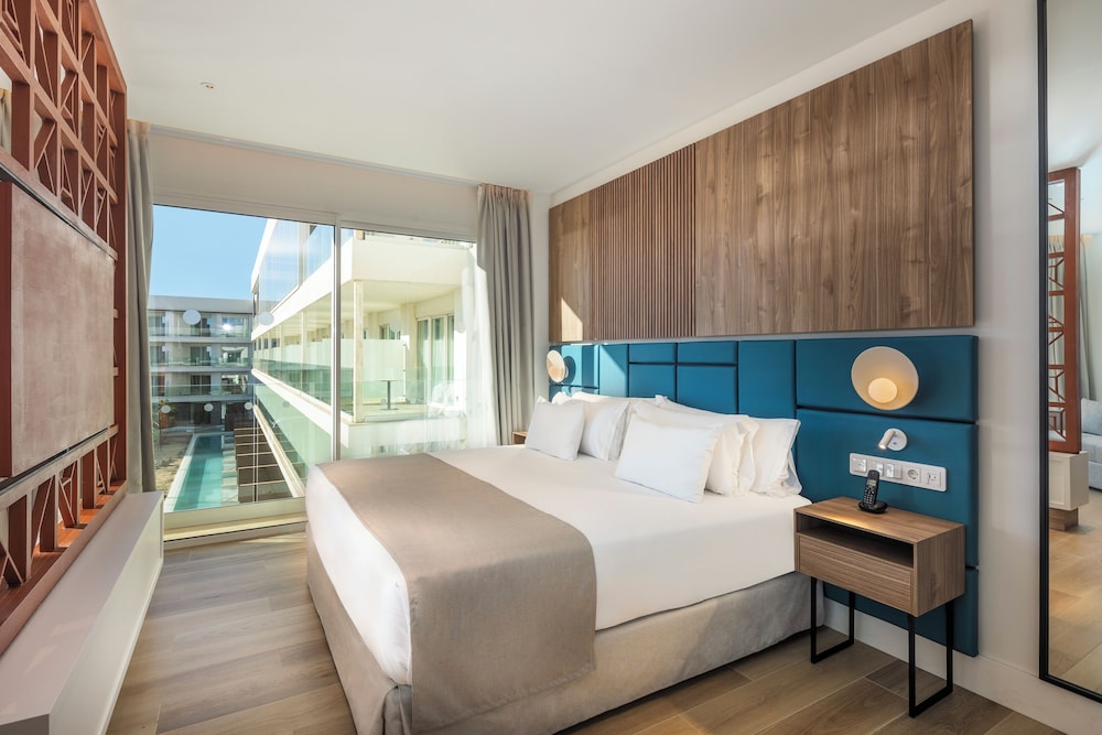 Barcelo Playa Blanca — Hotel rooms in Playa Blanca, Canary Islands