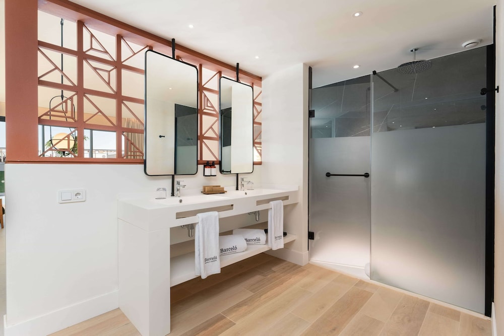 Barceló Playa Blanca Royal Level - Adults Only — Hotel rooms in Playa Blanca, Canary Islands