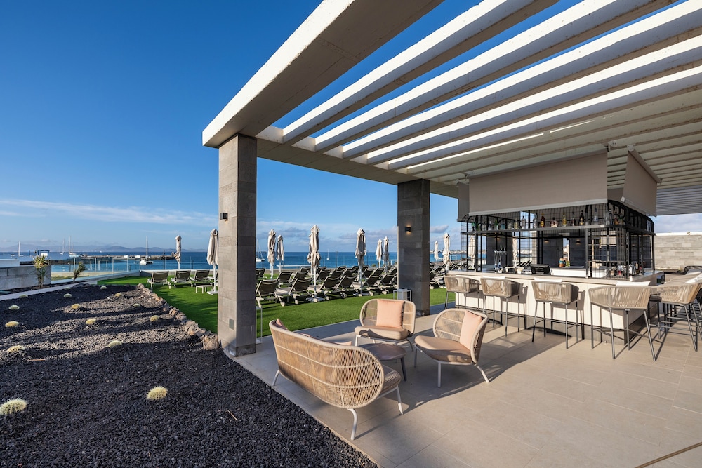 Barceló Playa Blanca Royal Level - Adults Only — Restaurant & bars in Playa Blanca, Canary Islands