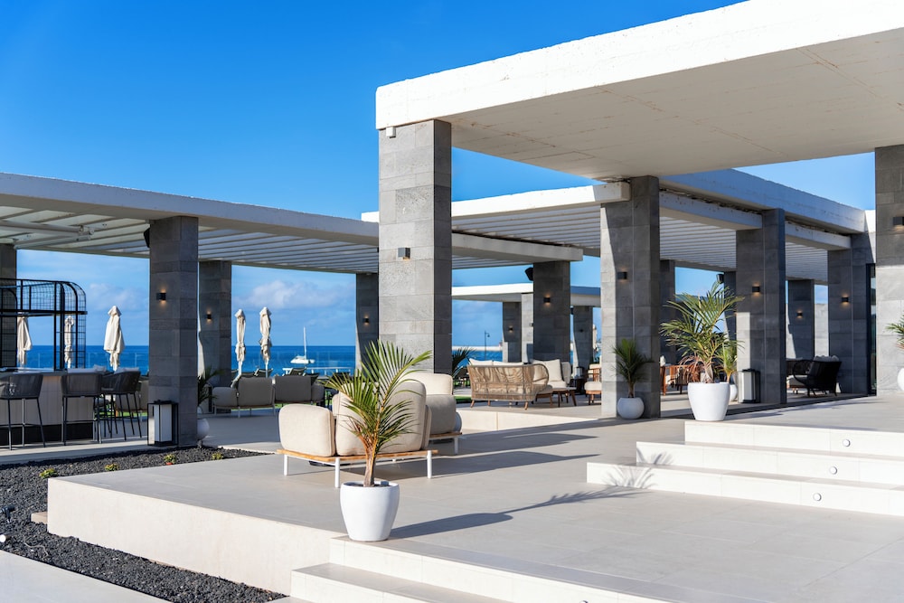 Barceló Playa Blanca Royal Level - Adults Only — Restaurant & bars in Playa Blanca, Canary Islands