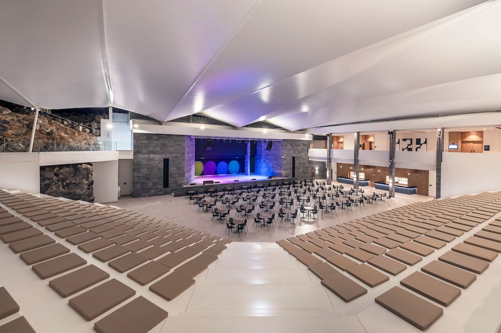 Barceló Playa Blanca Royal Level - Adults Only — Restaurant & bars in Playa Blanca, Canary Islands