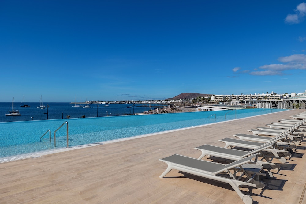Barceló Playa Blanca Royal Level - Adults Only — Swimming pool in Playa Blanca, Canary Islands