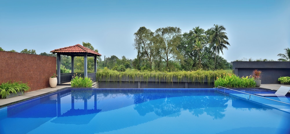 Citadines Arpora Nagoa Goa — Swimming pool in Arpora, Goa