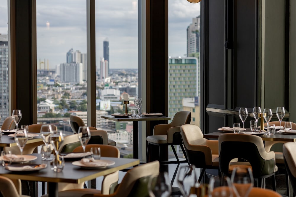 Grande Centre Point Surawong Bangkok — Restaurant & bars in Bangkok, Bangkok