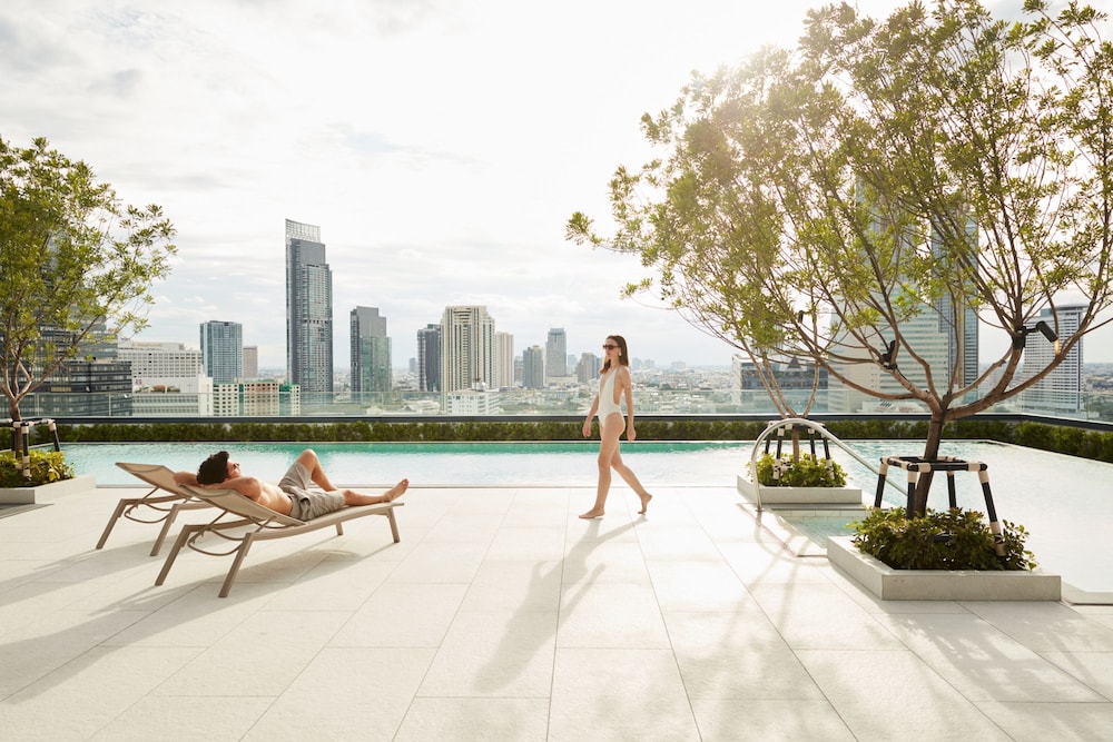 Grande Centre Point Surawong Bangkok — Swimming pool in Bangkok, Bangkok