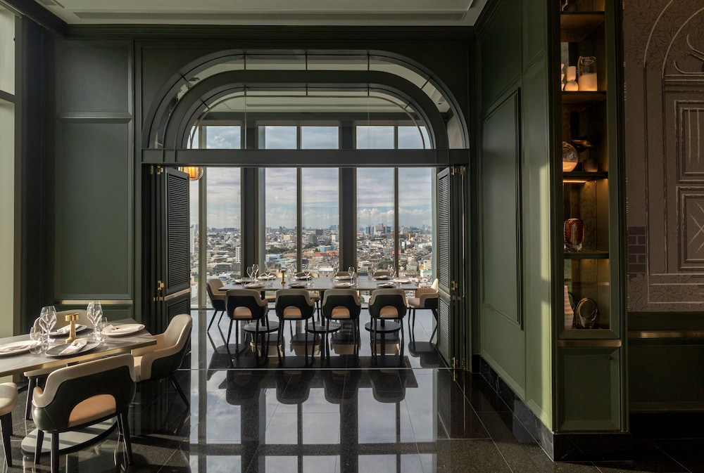 Grande Centre Point Surawong Bangkok — Restaurant & bars in Bangkok, Bangkok