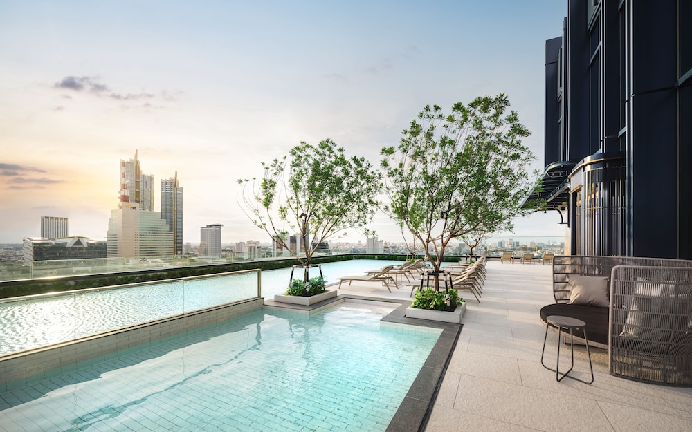 Grande Centre Point Surawong Bangkok — Swimming pool in Bangkok, Bangkok