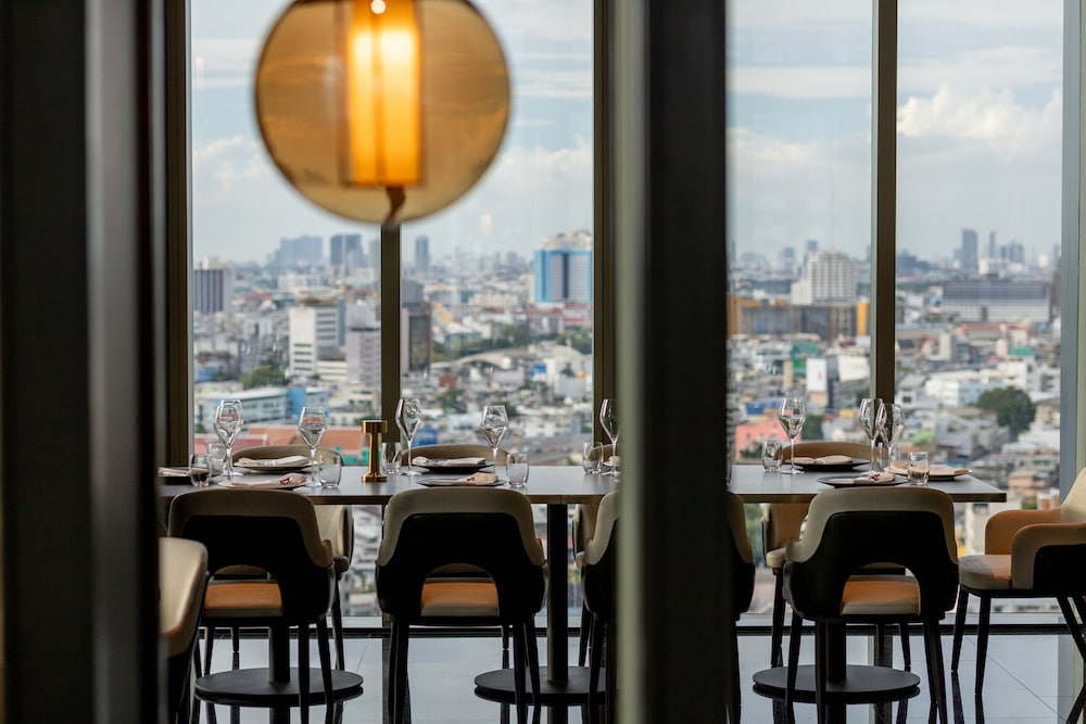 Grande Centre Point Surawong Bangkok — Restaurant & bars in Bangkok, Bangkok
