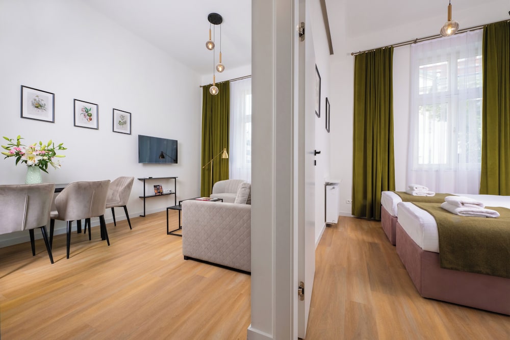 Rajska Residence — Hotel rooms in Krakow, Lesser Poland