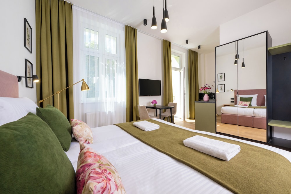 Rajska Residence — Hotel rooms in Krakow, Lesser Poland