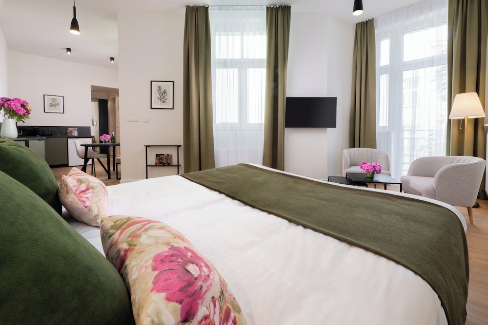 Rajska Residence — Hotel rooms in Krakow, Lesser Poland