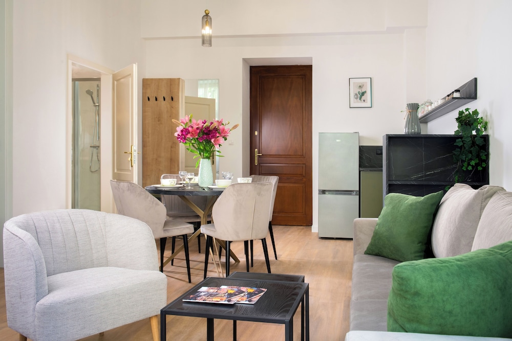 Rajska Residence — Hotel rooms in Krakow, Lesser Poland