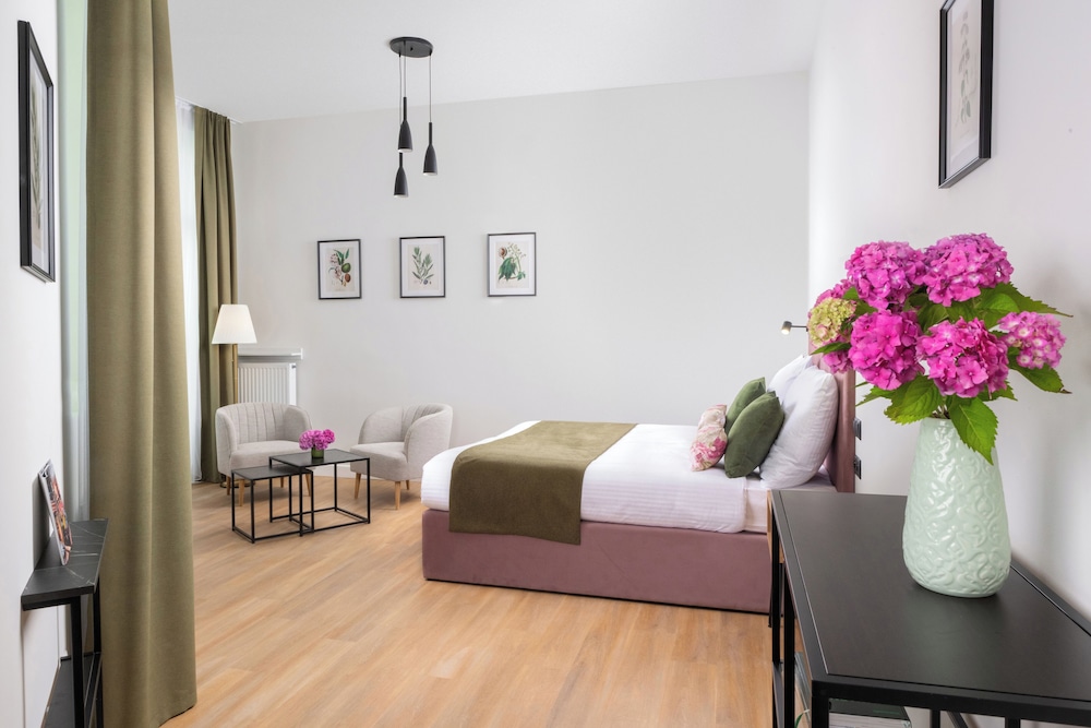 Rajska Residence — Hotel rooms in Krakow, Lesser Poland