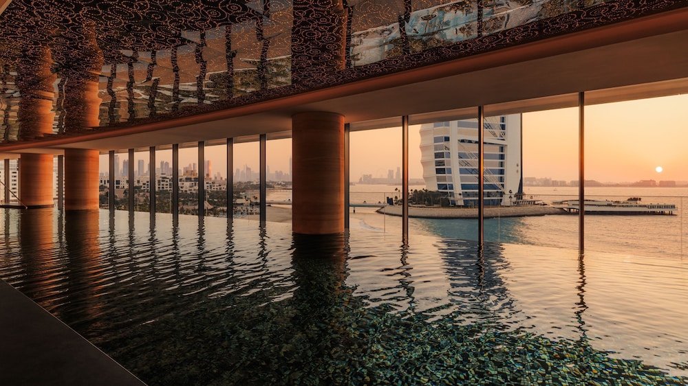 Jumeirah Marsa Al Arab Dubai — Swimming pool in Dubai
