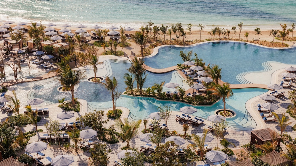 Jumeirah Marsa Al Arab Dubai — Swimming pool in Dubai