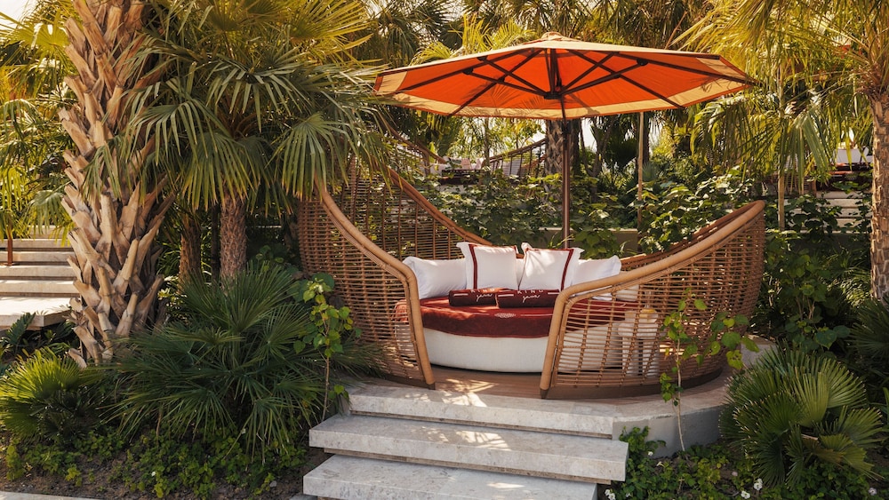 Jumeirah Marsa Al Arab Dubai — Restaurant & bars in Dubai