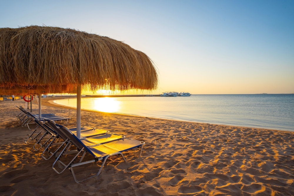 Seven Seas Jolie Bay - Ultra All Inclusive — Beach in Safaga, Red Sea