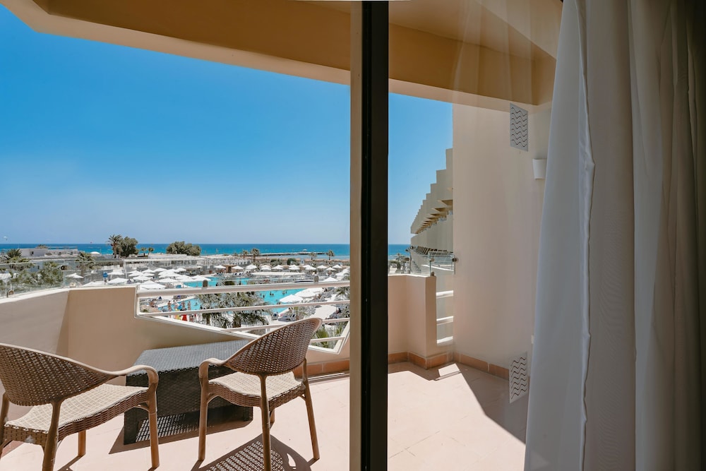 Seven Seas Jolie Bay - Ultra All Inclusive — Hotel rooms in Safaga, Red Sea